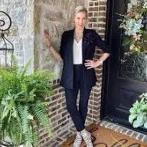 Cabi 4130 dinner trouser size 16 black flat front high rise crop dress pants